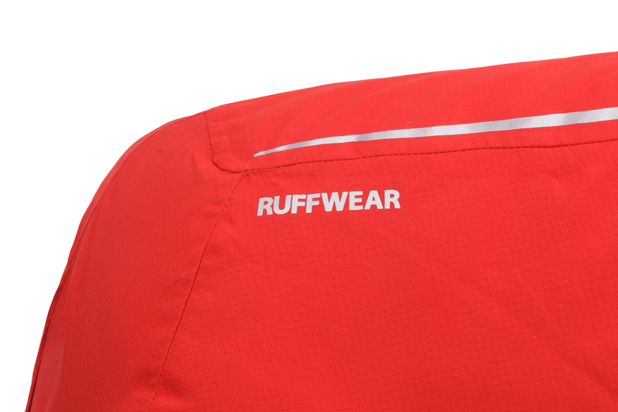 05752_Powder-Hound-Waterproof-Insulated-Vest_Red-Currant_CU-Detail_RW-015.png