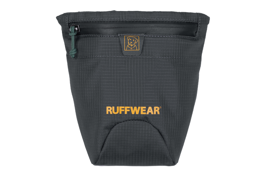 3582_PackOutBag_BasaltGray_Front_SMALL_7e813ebd-fe0d-4351-9a3d-aff926f33c4a.png