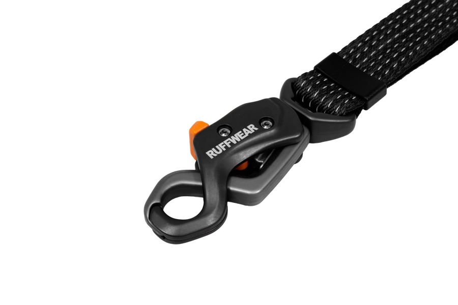 CompressedPNG-4067_Rideline-Leash_Obsidian-Black_Detail-3_Studio.png